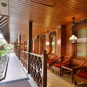 Puri Artha Hotel